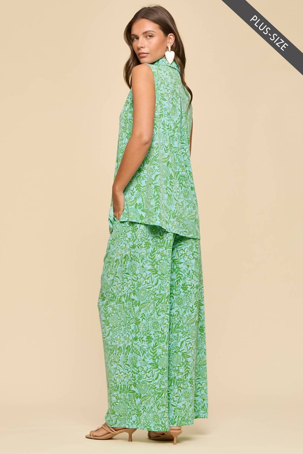 Dear Scarlett - 2-Piece Tank and Relaxed Pants Resort Wear Set - PLUS