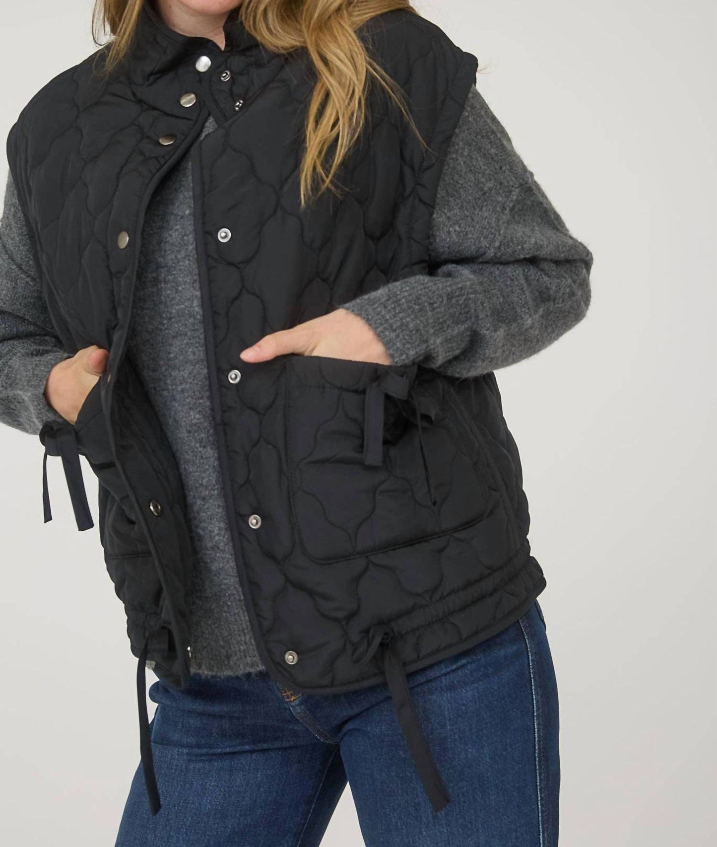 Blu Pepper - Tie-detail Snap-button Quilted Puffer Western Vest