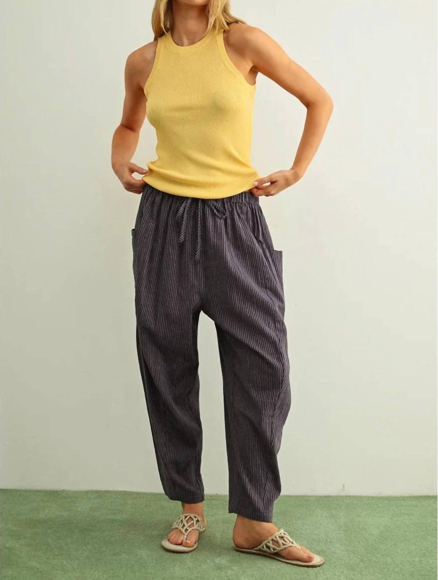 Miou Muse - PINSTRIPED LOOSE PANTS WITH POCKETS