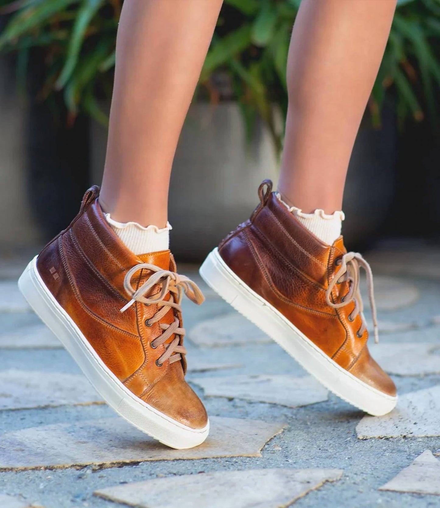 Bedstu - Women's Rosella Lace Up Sneaker