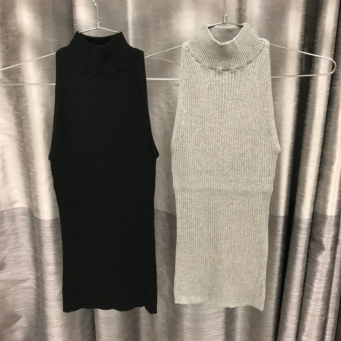 Autumn Cashmere - Women's Rib Mock Neck Halter Sweater