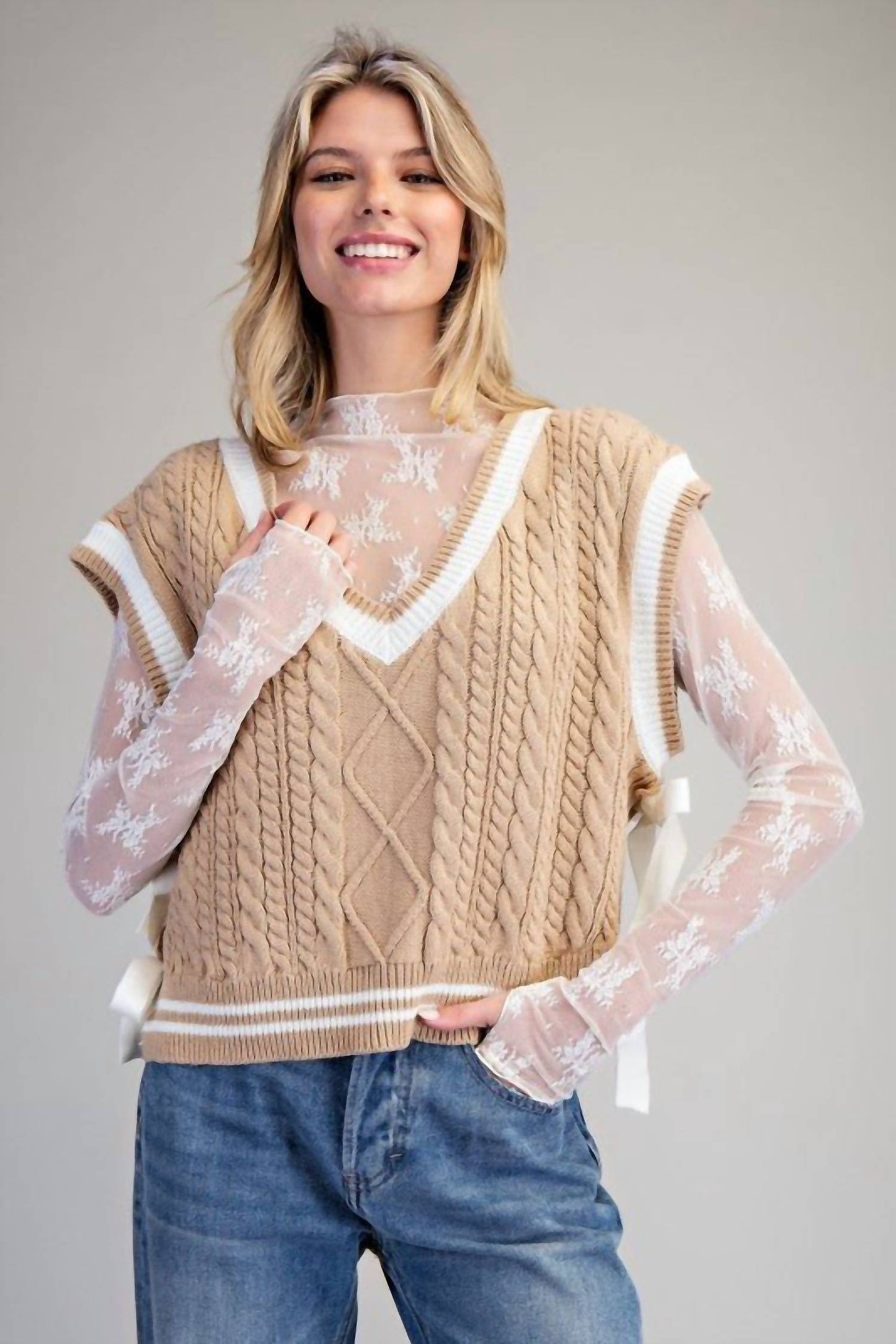 Ee:Some - V-neck Side-tie Cable Knit Sleeveless Western Sweater Vest