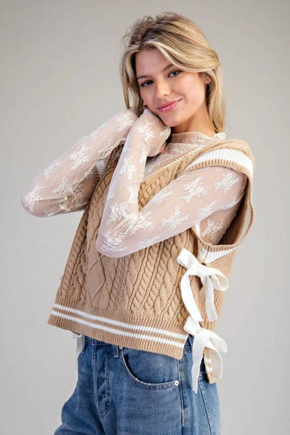 Ee:Some - V-neck Side-tie Cable Knit Sleeveless Western Sweater Vest