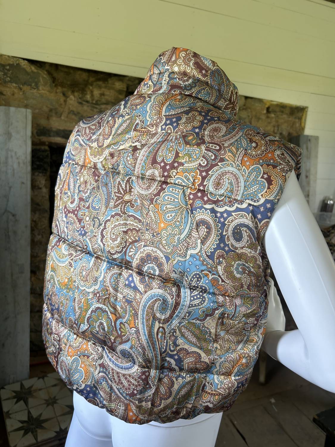 Current Air - Women's Paisley Print Sleeveless Vest