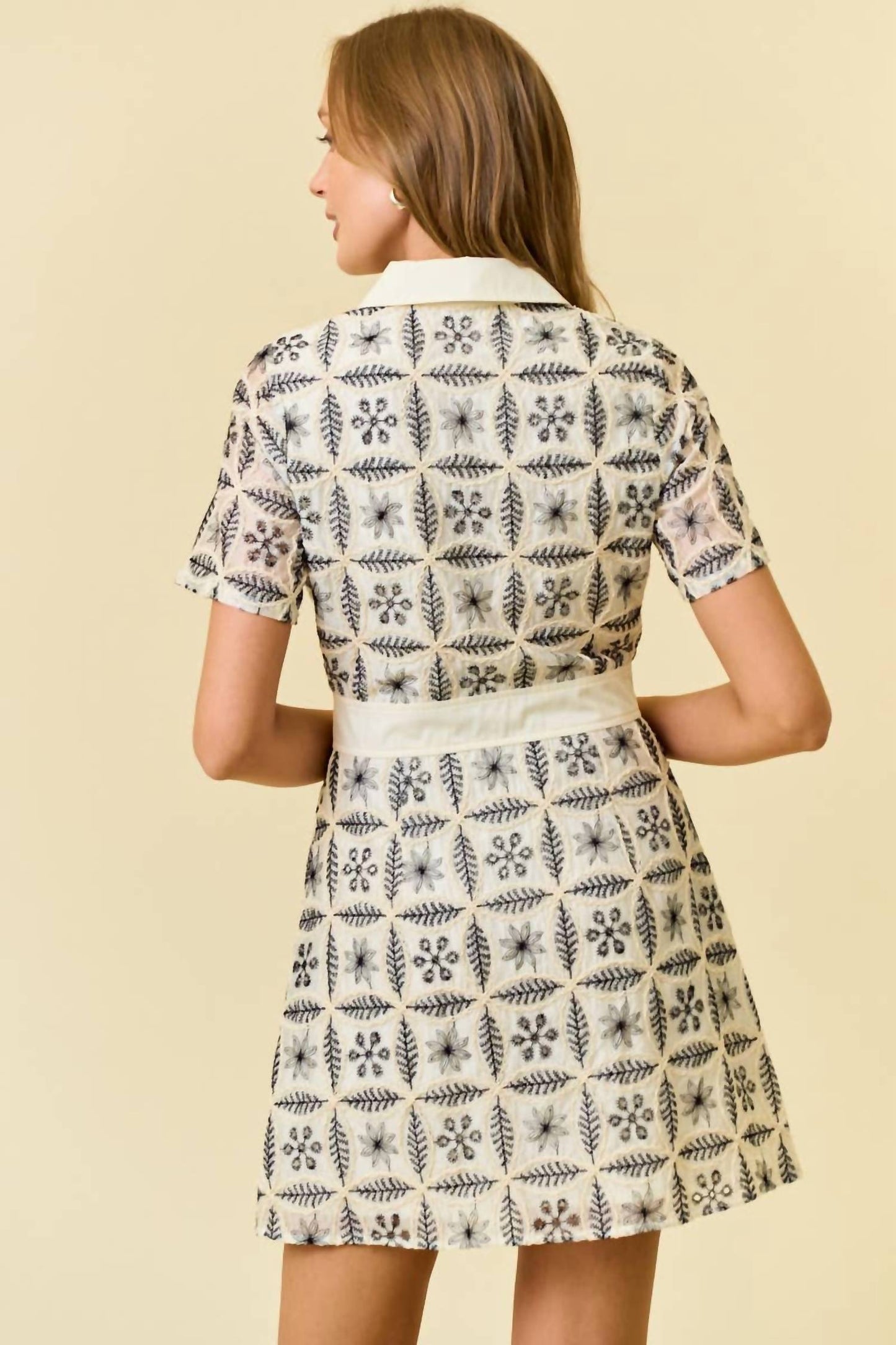Doe And Rae - Embroidered Mini Shirt Dress With Contrast Collar