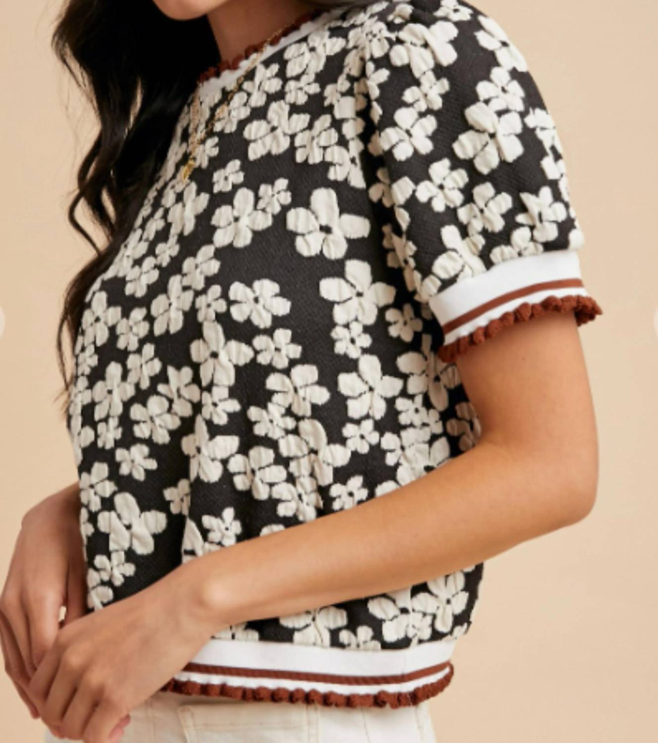 Anniewear - Flower Knit Top