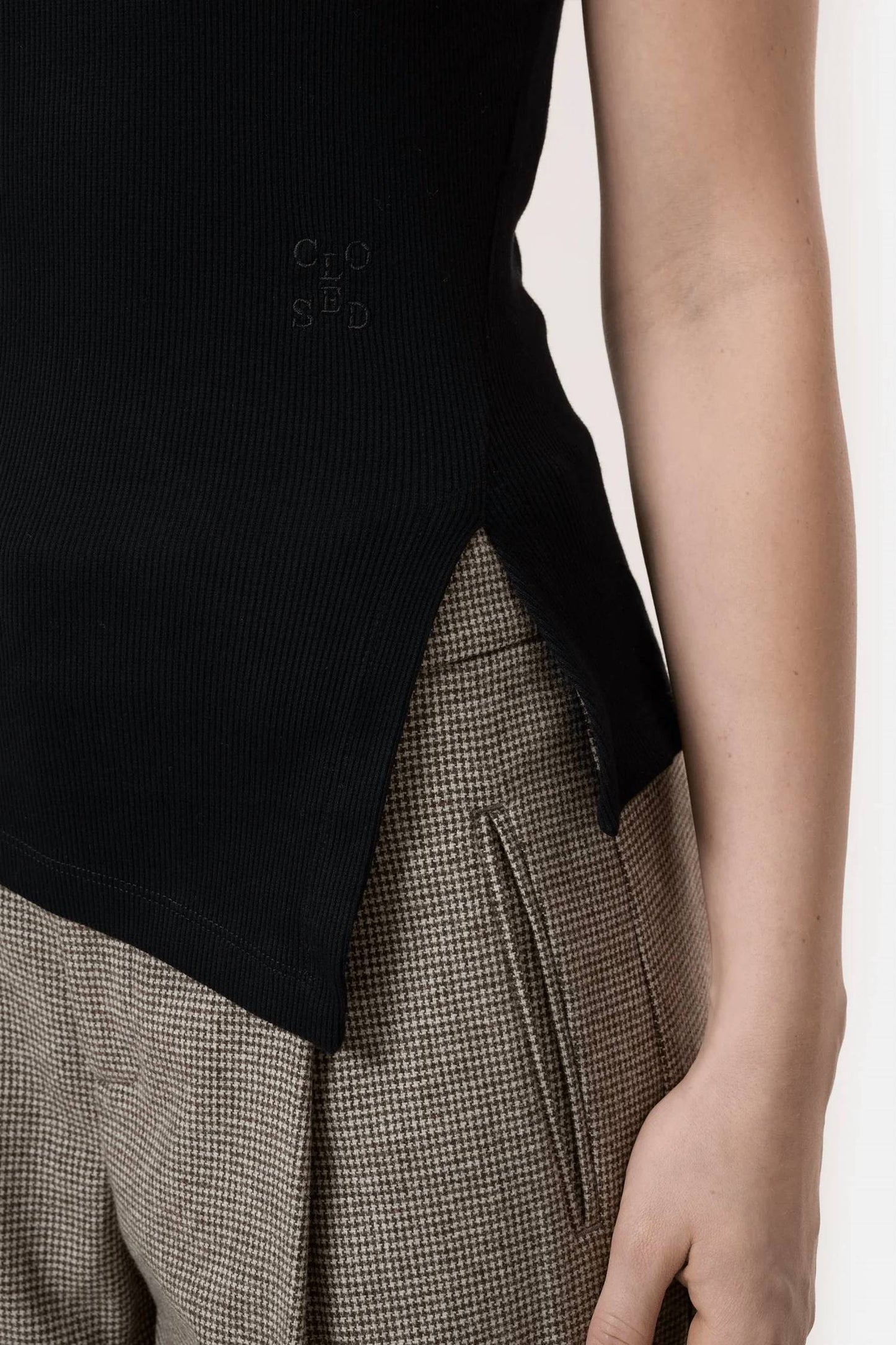 Closed - Tank Top With Slit