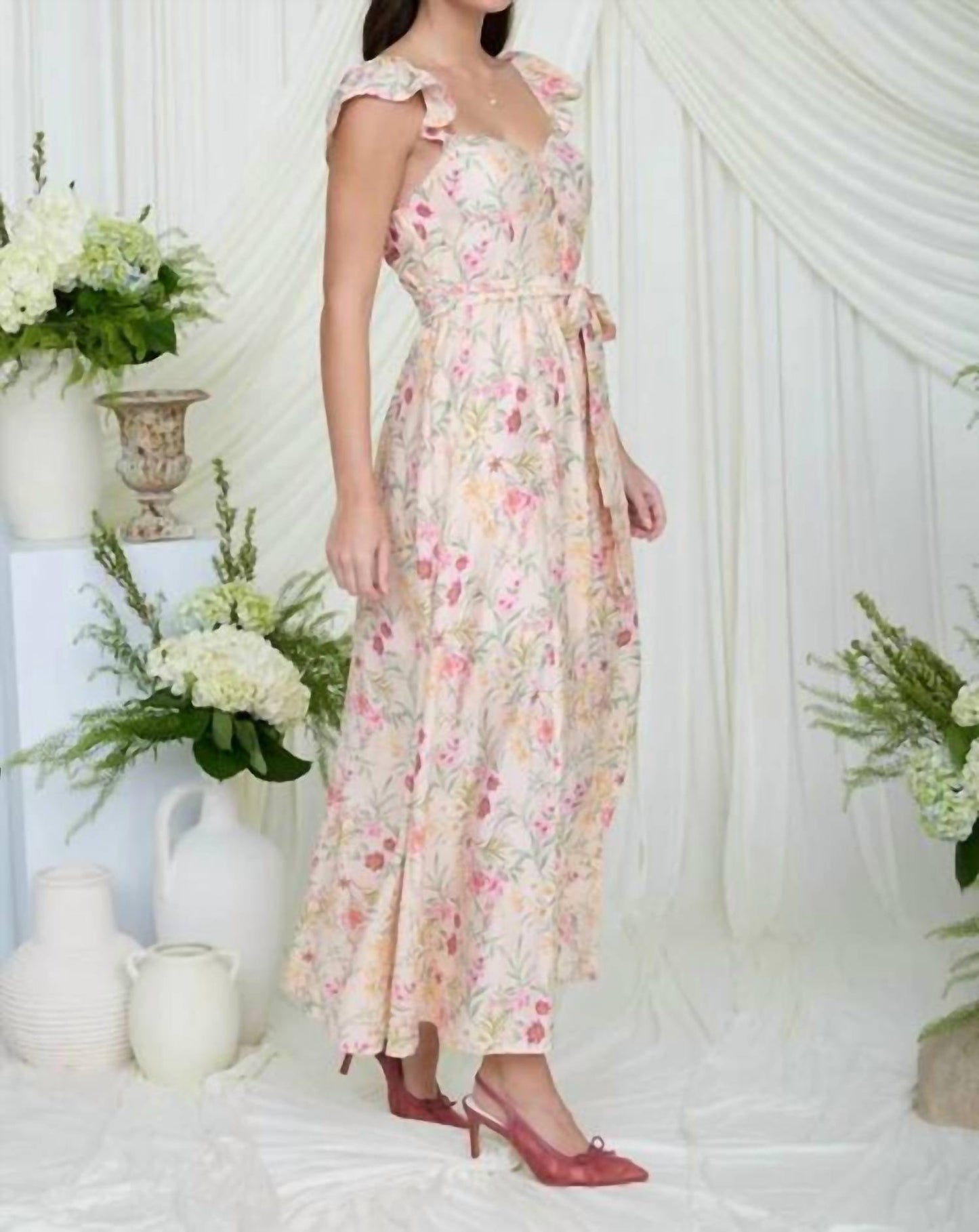Blu Pepper - Floral Waist Tie Front Slit Sleeveless Midi Dress