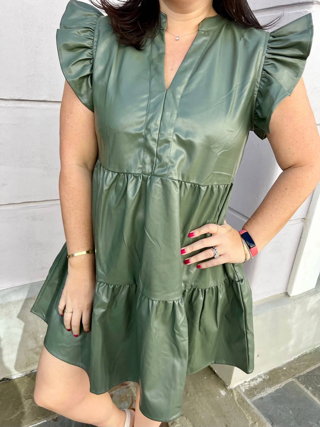 Entro - V-neck Short Sleeve Tiered Midi Dress